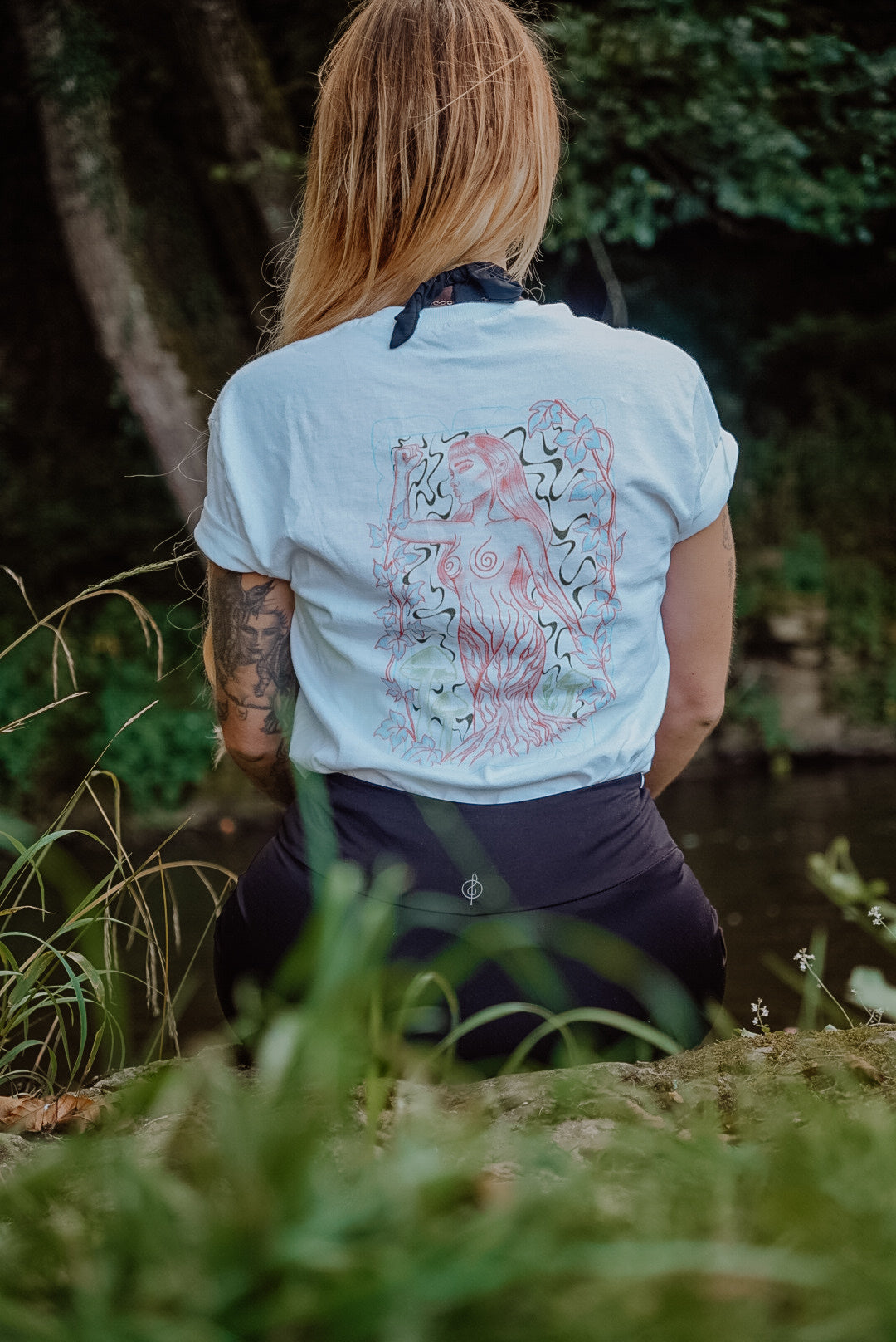 Rooted in Nature „Nature Feminism“ Pastell Unisex T-Shirt