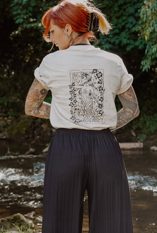 Rooted in Nature „Nature Feminism“ Unisex T-Shirt